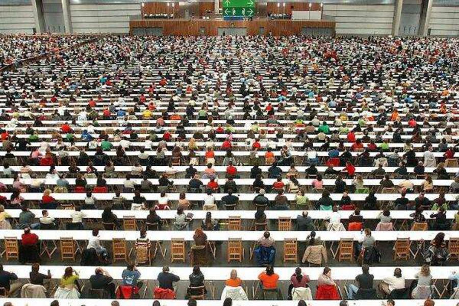 Pilar Alegría desata la guerra entre aspirantes e interinos mientras las regiones ningunean su decreto 1 Moncloa 600x400 oposiciones examen 770 Moncloa