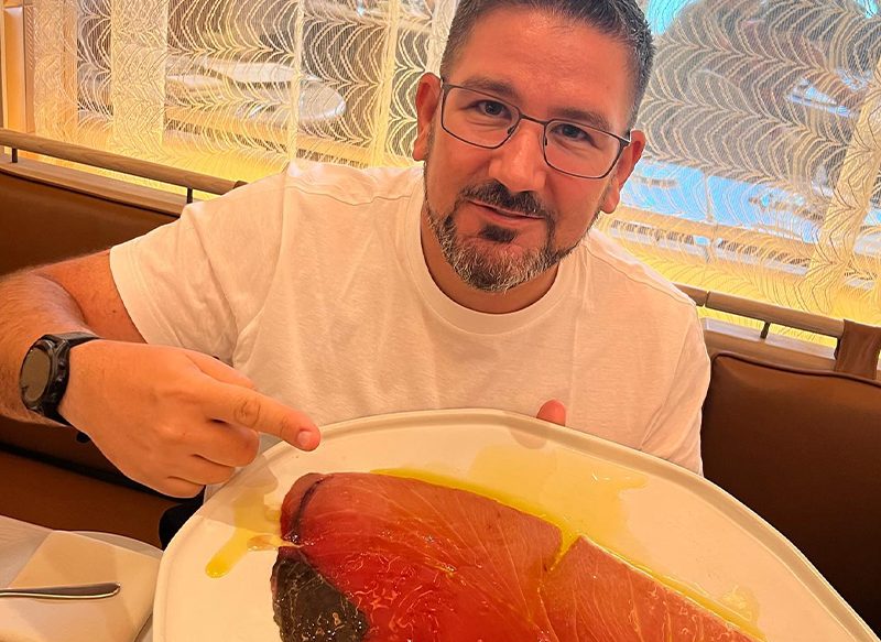 CANSADO DE LA ALTA COCINA TRAS SUS TRES ESTRELLAS MICHELIN