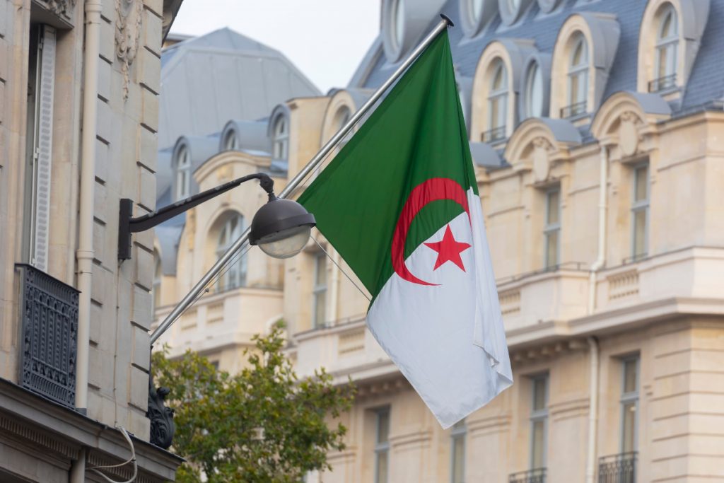 Las claves que convierten a Argelia en un socio estratégico para España frente Marruecos 1 Moncloa Bandera de Argelia (Fuente: Agencias)