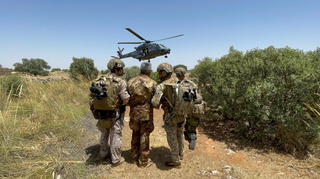 El helicóptero NH90, el gran protagonista del mayor curso de recuperación de personal de Europa, realizado en Albacete 1 Moncloa Lobo 3 Moncloa