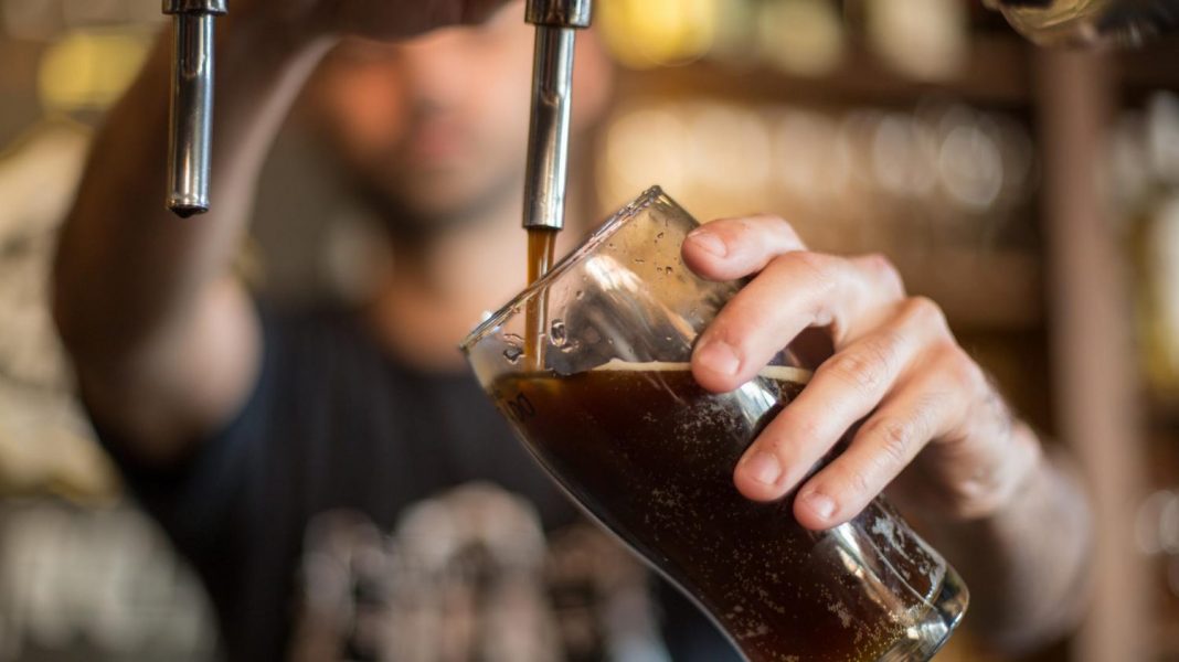 Esta es la ciudad española en la que mejor tiran la cerveza