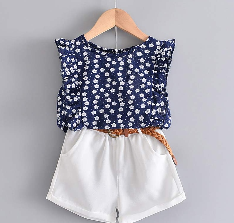 conjunto pantalón corto y camiseta