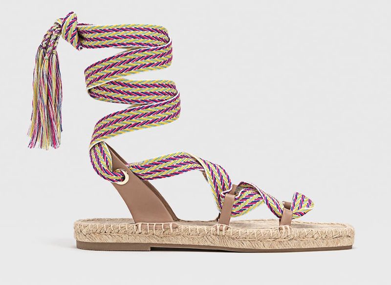 SANDALIAS YUTE CON 3 CINTAS INTERCAMBIABLES DE STRADIVARIUS