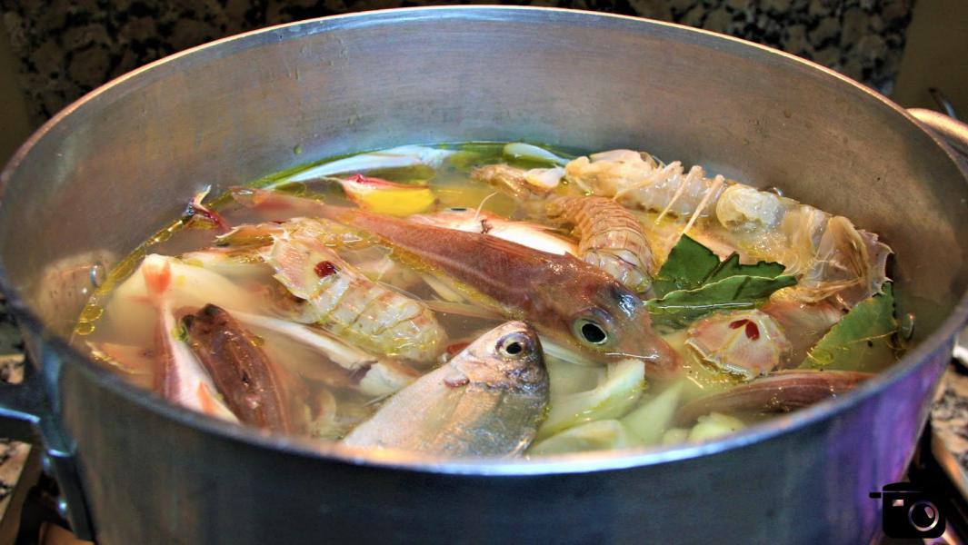 Cómo realizar el fumet de pescado