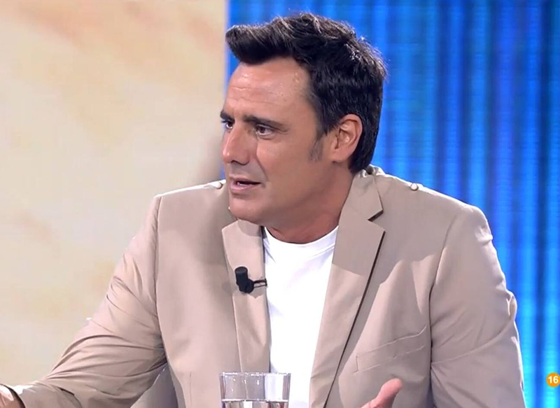 LOS COLABORADORES DE ION ARAMENDI, NADA QUE VER CON LOS DE JORGE JAVIER VÁZQUEZ