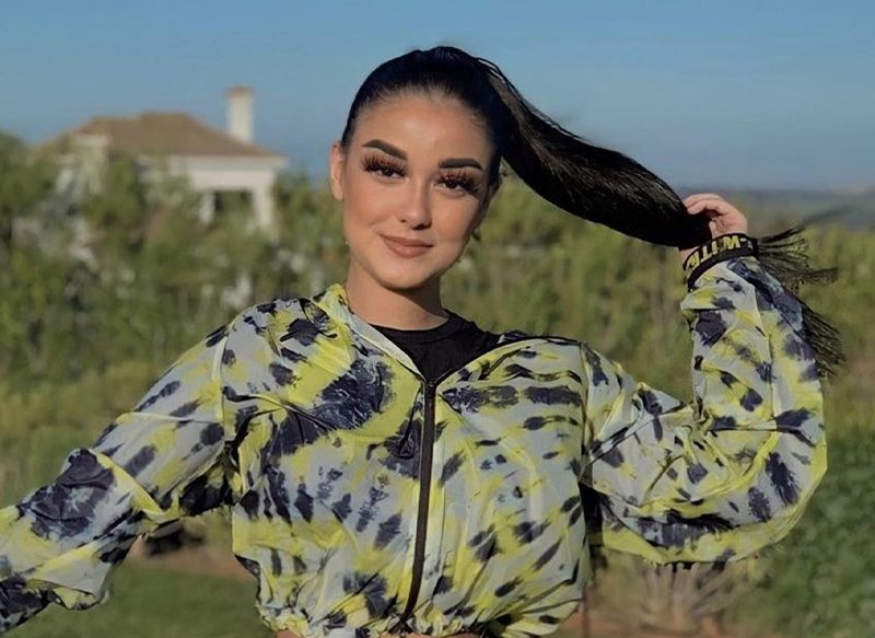 JULS JANEIRO SEDUCE A LAS MARCAS