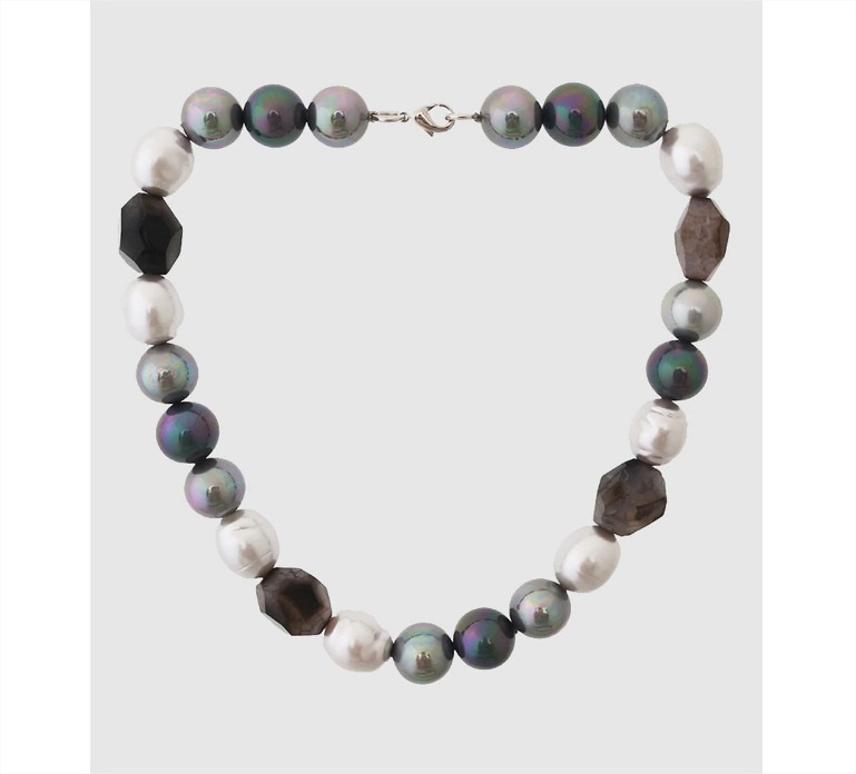 Collar Dada Burma de perlas y gemas gris