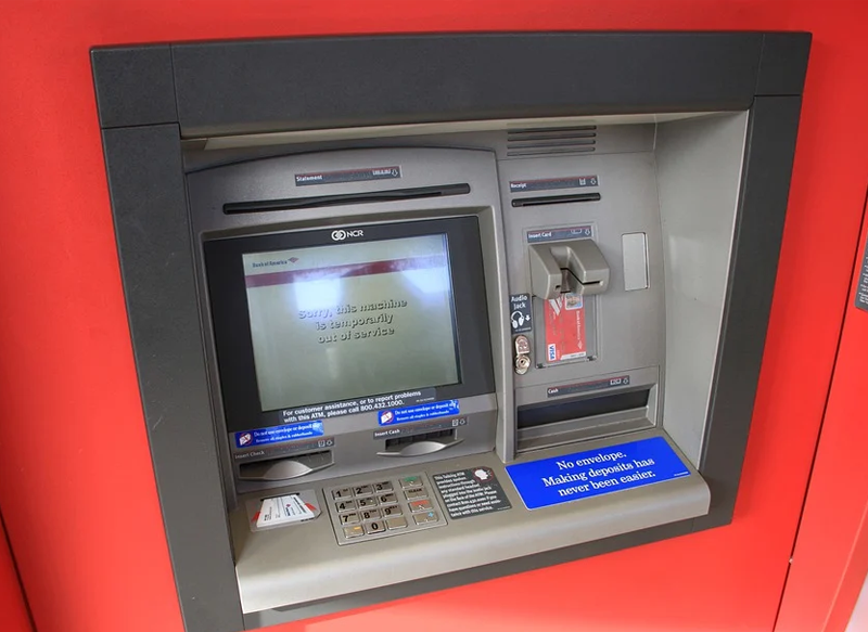 ¿QUÉ BANCOS PERMITEN SACAR DINERO DEL CAJERO SIN TARJETA FÍSICA?