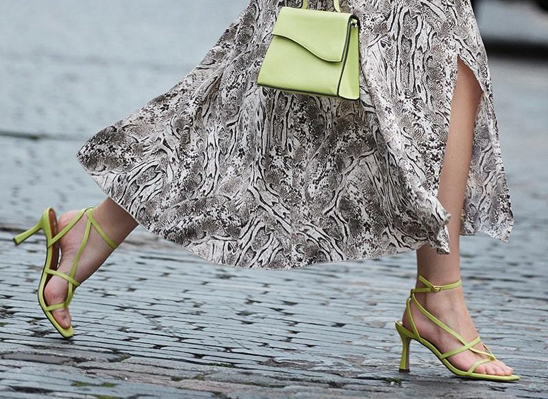 MULES VERDE LIMA DE PRIMARK