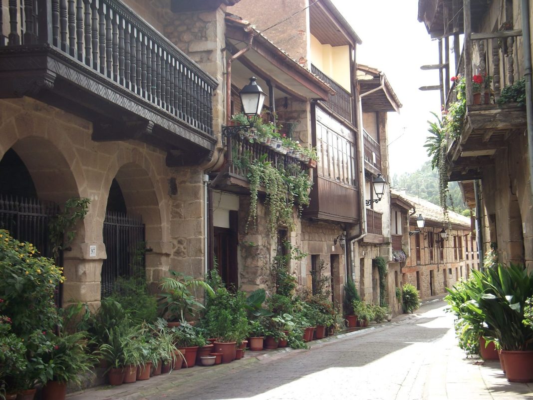 el bonito municipio de cartes