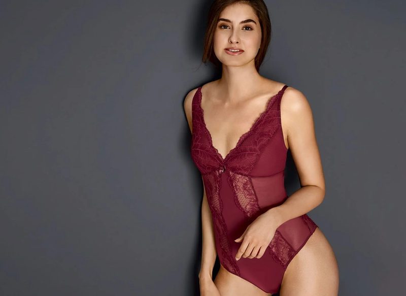 BODY CON ENCAJE, UNA OPCIÓN ENTRE LA ROPA INTERIOR ROJA DE LIDL