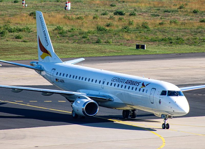NO SE PUEDEN LLEVAR OBJETOS INFLAMABLES EN EL AVIÓN