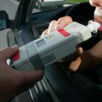 María Crespo (51), abogada de tráfico, «La nueva norma de alcoholemia para conductores noveles es prácticamente cero: con una caña puedes perder 1.000€ y el carné si no haces este cambio en tus cenas»