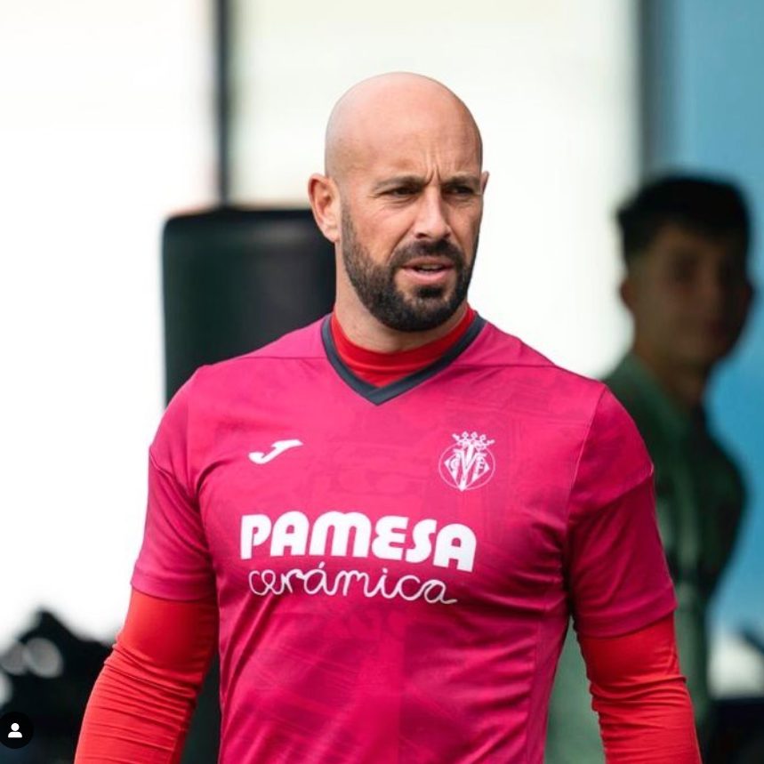 pepe reina es uno de los futbolistas españoles que votan a vox