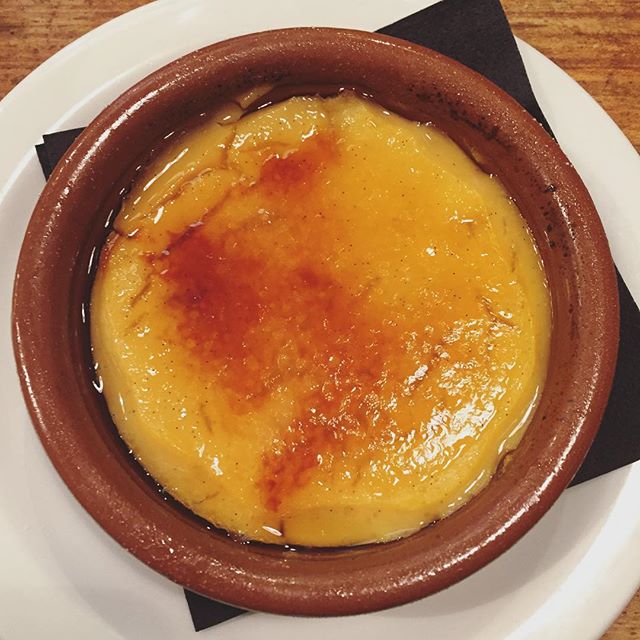 sirve la crema catalana