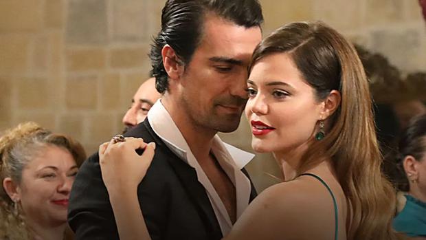 zuleyha protagonista de tierra amarga