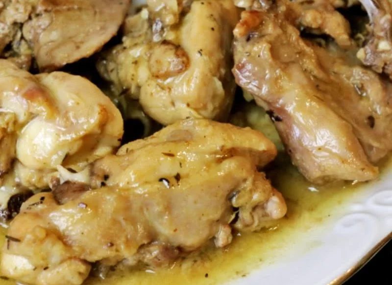 BENEFICIOS DEL CONEJO AL AJILLO