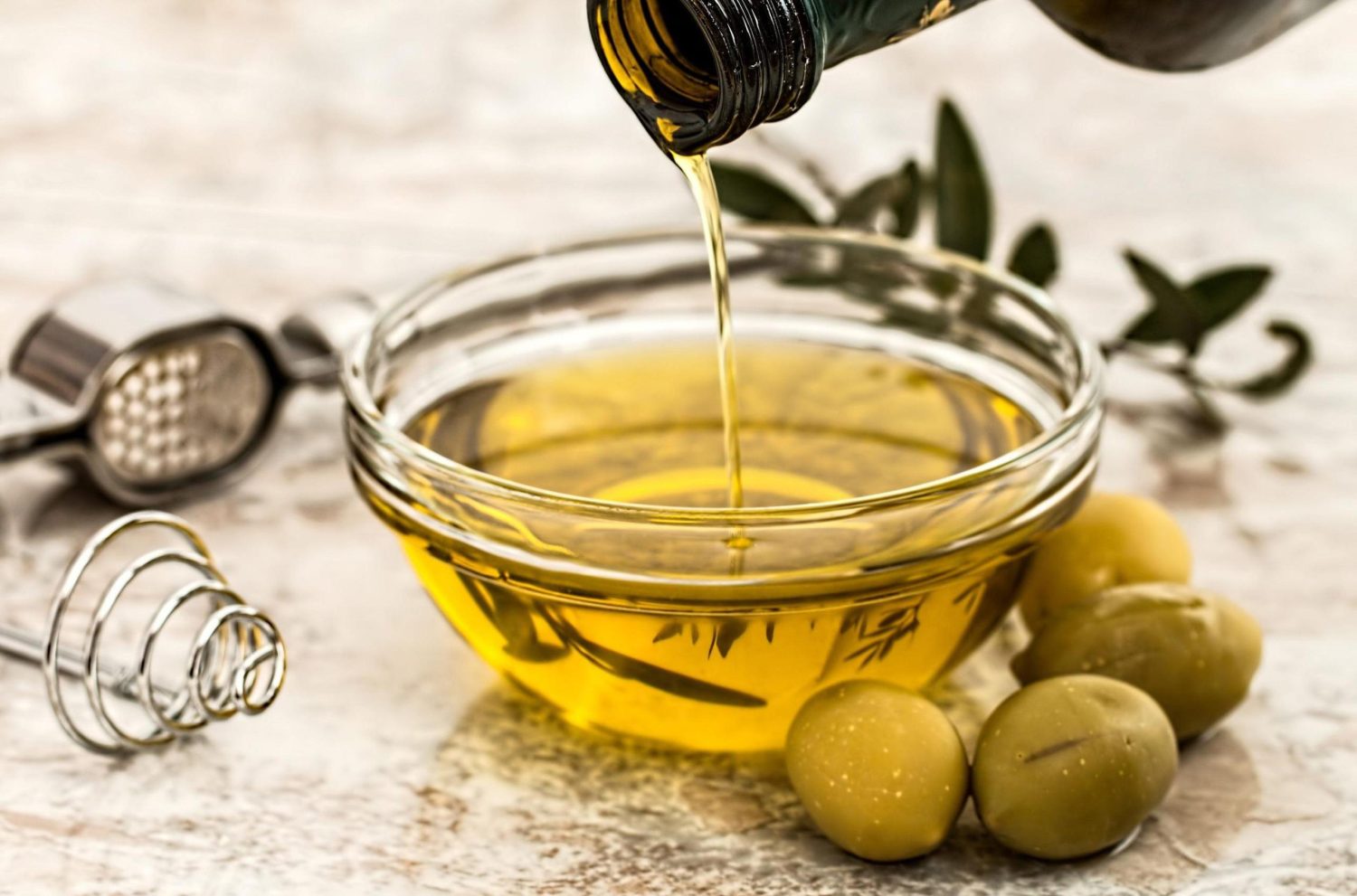 Alternativas naturales a la aspirina 1 Moncloa aceite de oliva