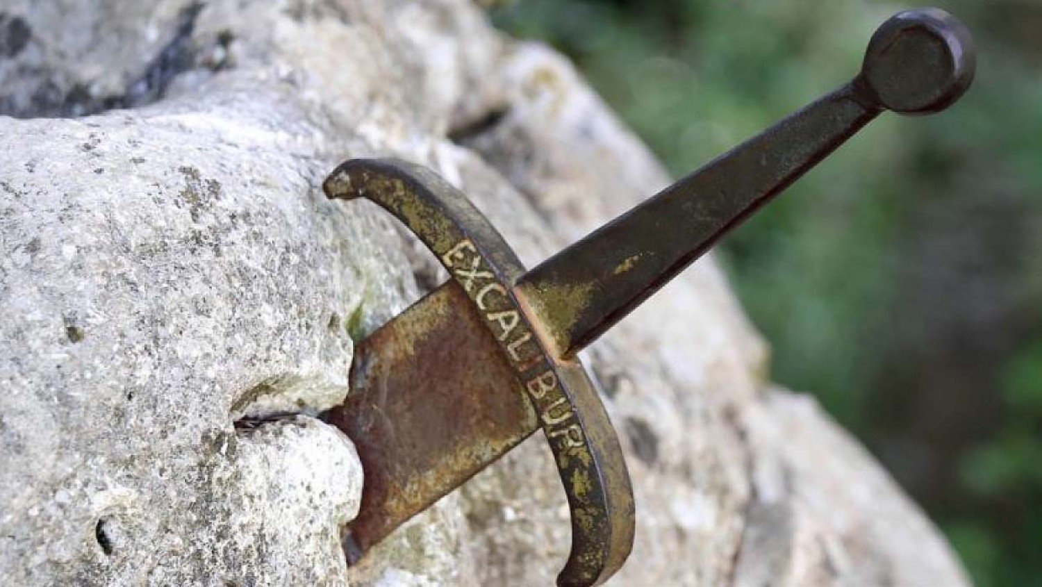 El mito del Rey Arturo y la mesa redonda 1 Moncloa espada Excalibur