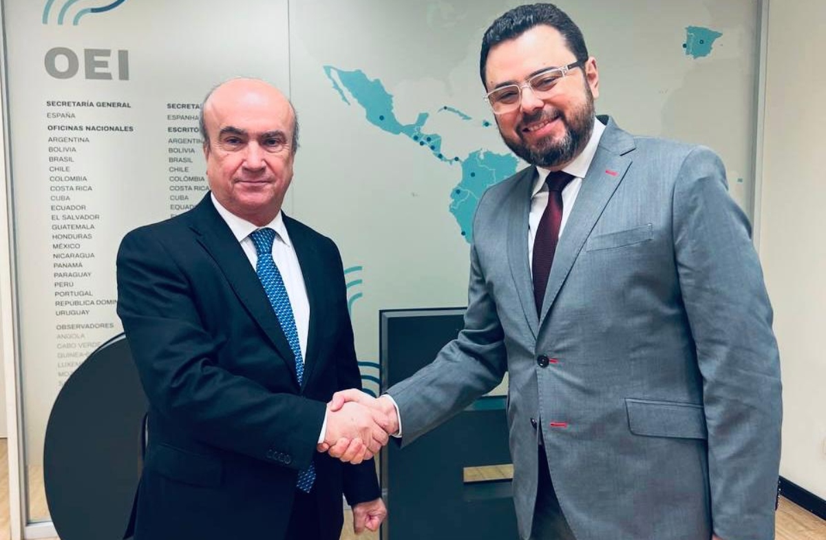 Antonio Ecarri, candidato presidencial apoyado por Zapatero.