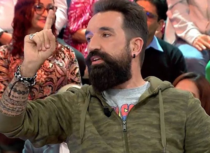¿QUIÉN ES MIGUEL LAGO?