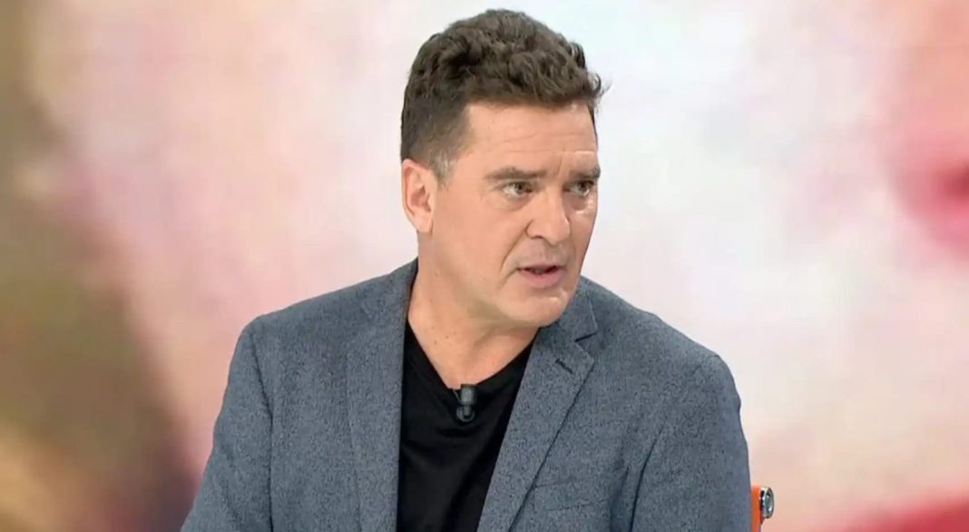 carlos quilez desaprueba la actuacion de amanda