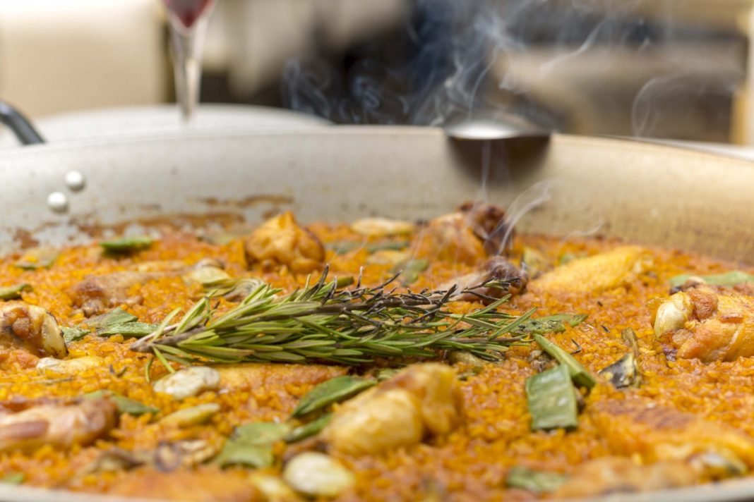 paella valenciana 2 Llisa negra-Pelut i pelat