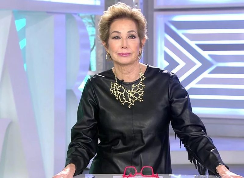 ANA ROSA QUINTANA, UNA DE LAS PRESENTADORAS MÁS CONOCIDAS DE LA TELEVISIÓN