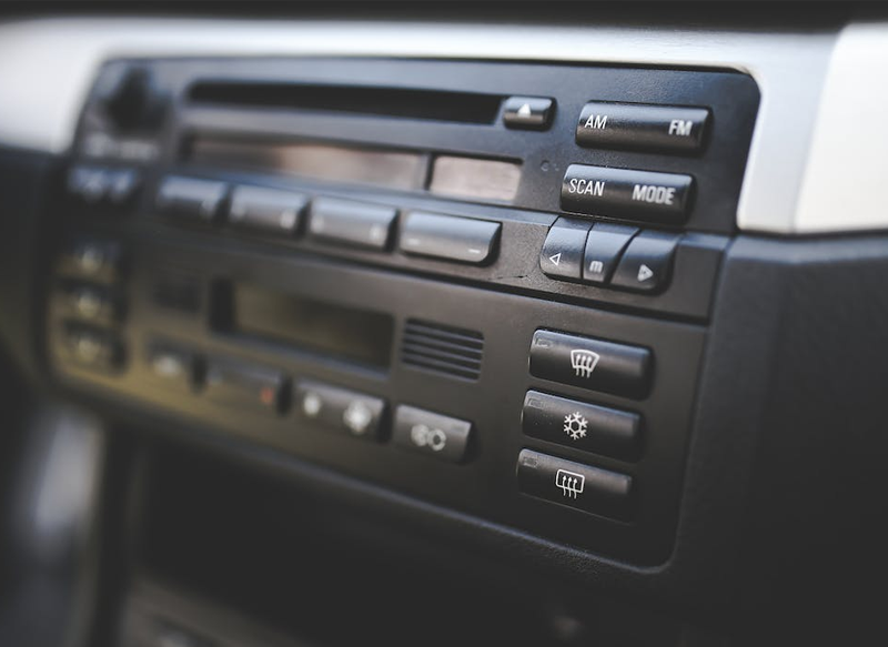 LÍMITE DE POTENCIA DE LA MÚSICA EN EL COCHE