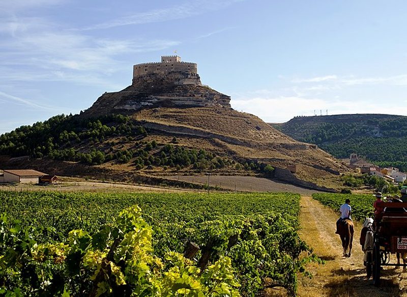 APROVECHA LA SEMANA SANTA PARA HACER ENOTURISMO