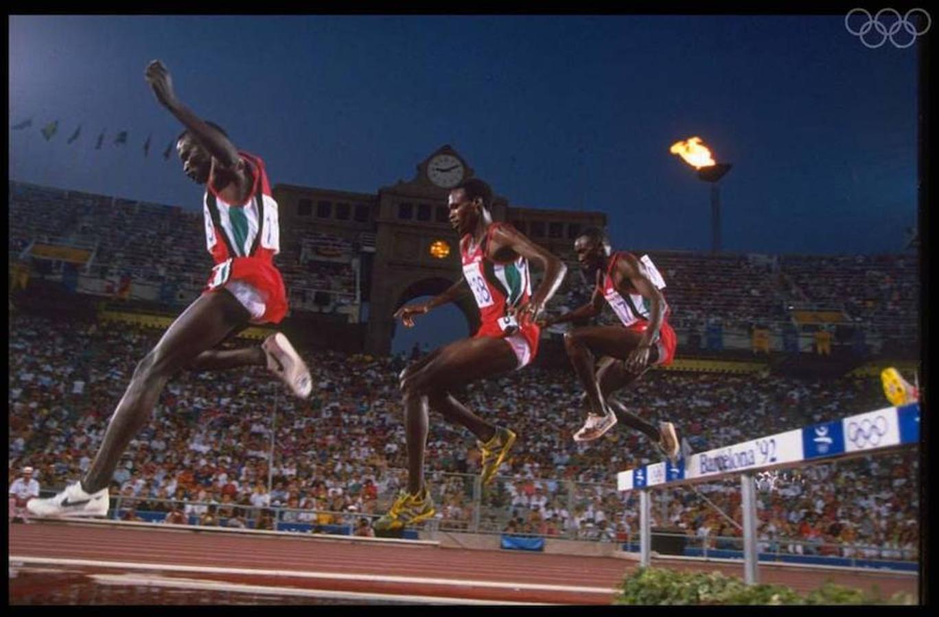 Las consecuencias políticas de los Juegos Olímpicos de Barcelona 92 3 Moncloa Los Juegos Olímpicos de Barcelona 92 contribuyeron a un mayor entendimiento de los problemas sociales y políticos de España