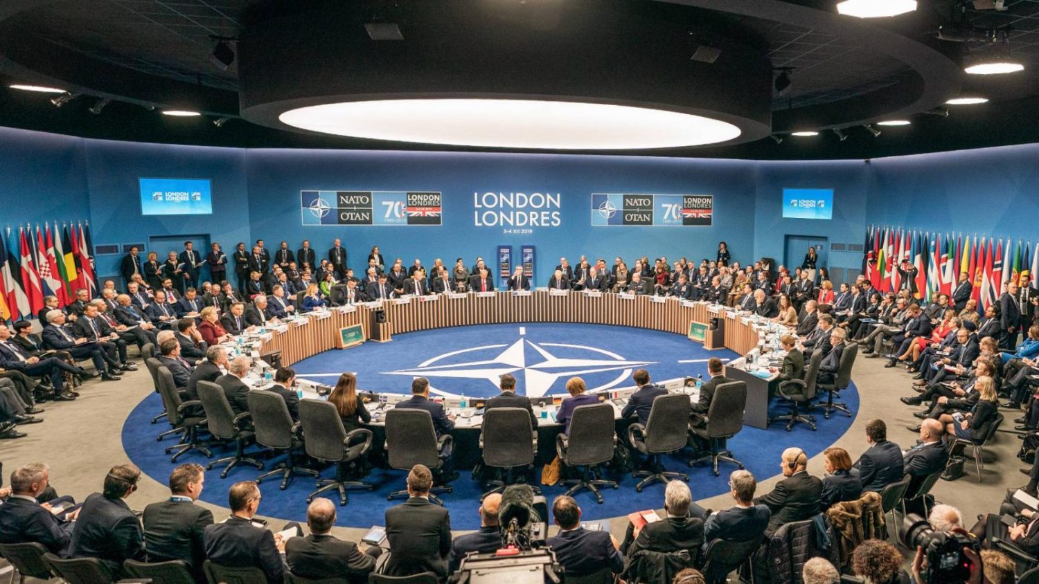 Política: 10 hechos que cambiaron al mundo 2 Moncloa El Establecimiento de la OTAN