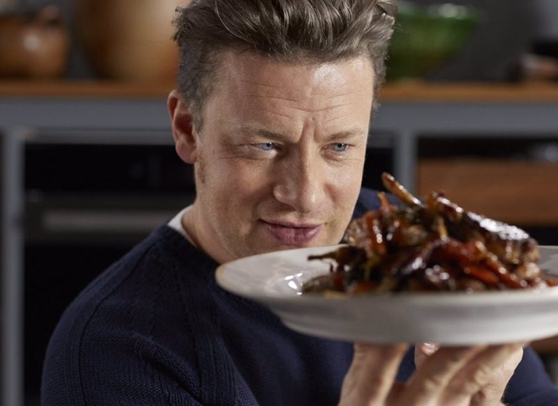 ¿QUIÉN ES JAMIE OLIVER?