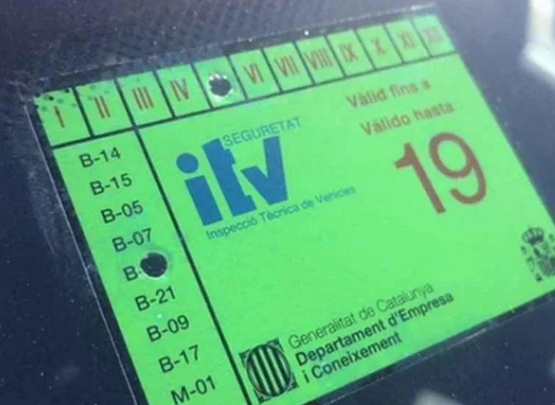 EL ELEMENTO QUE DEBES LLEVAR EN TU VEHÍCULO SEGÚN LA DGT