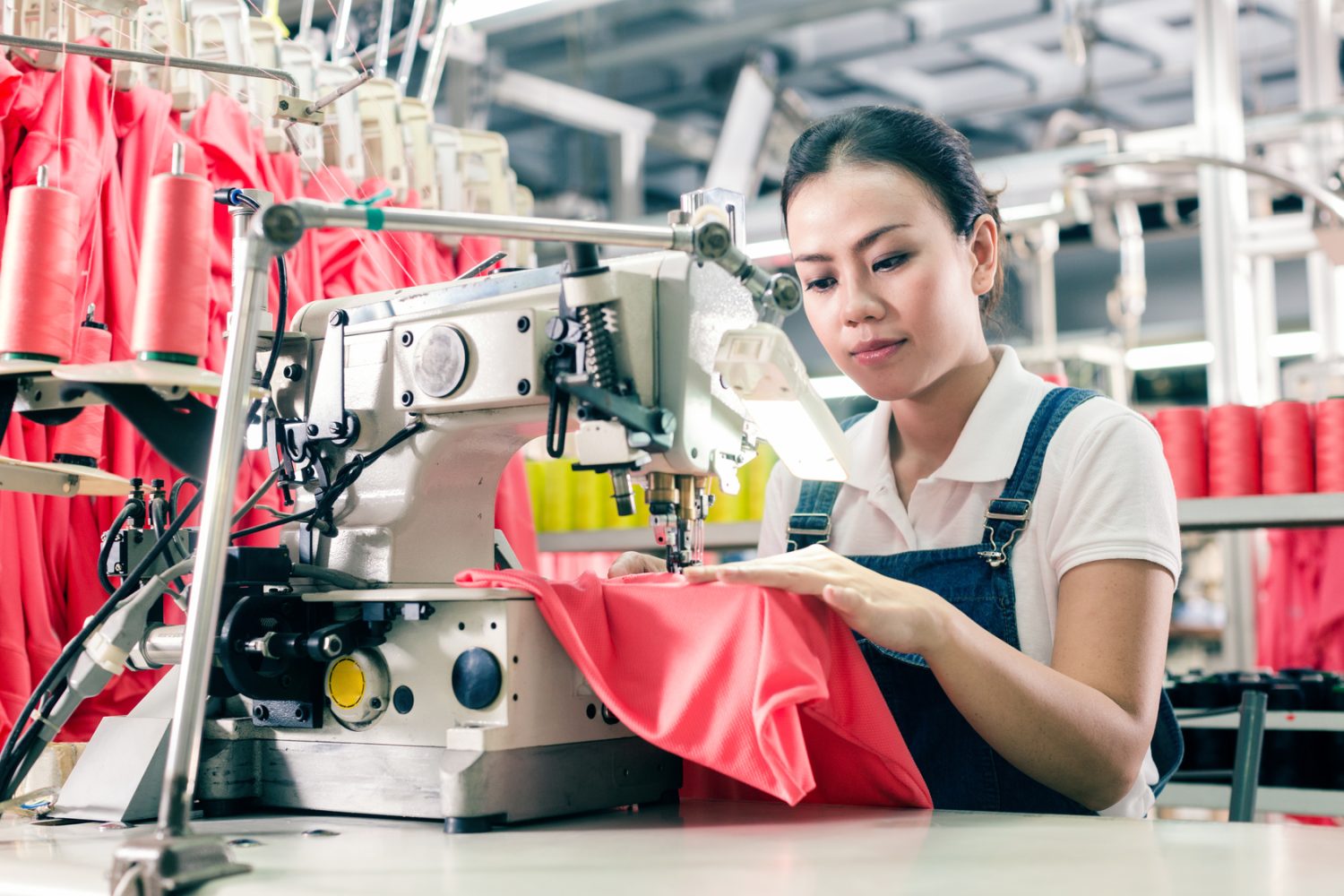 Industria de la moda: cómo la tecnología está transformando al sector textil 3 Moncloa Las oportunidades para la industria de la moda