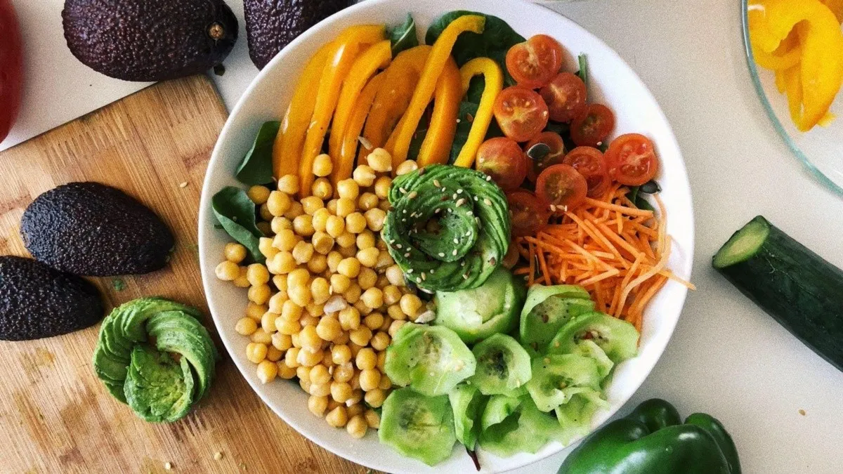 Cuáles son los beneficios de una dieta baja en carbohidratos