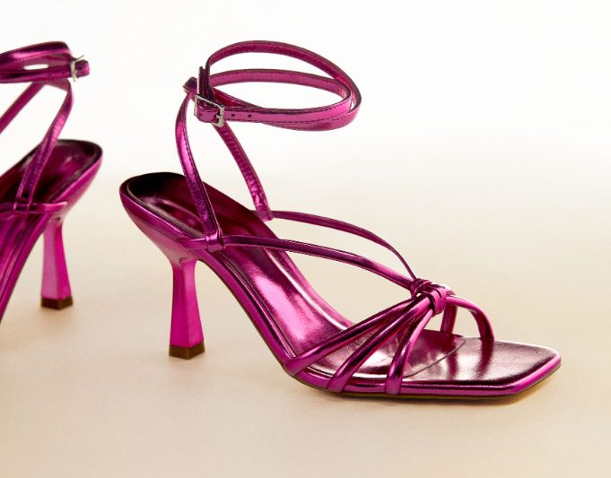 sandalias rosas metalizadas