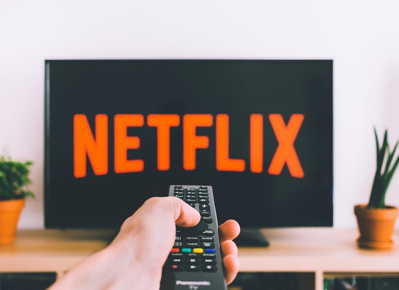 OTRAS SERIES AFECTADAS POR LA HUELGA