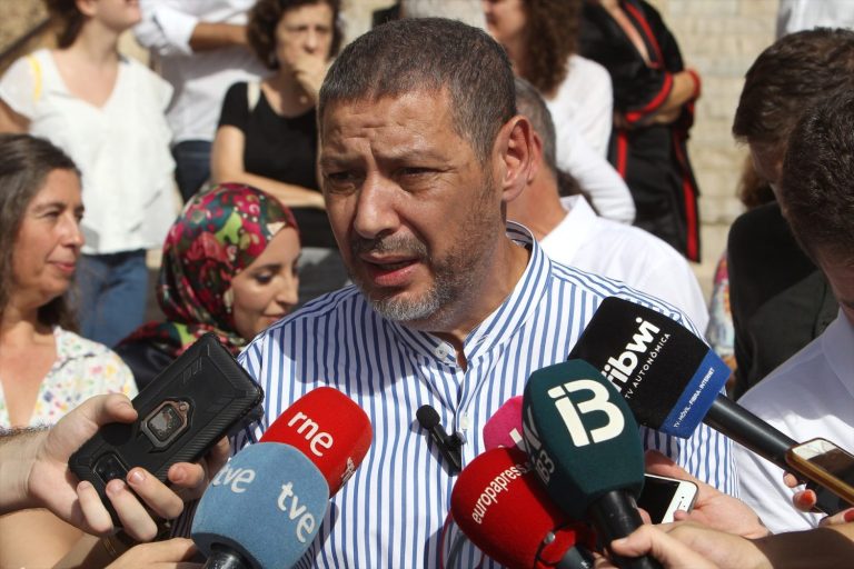 Vox denuncia a Mustafá Aberchán por la compra de votos por correo en Melilla