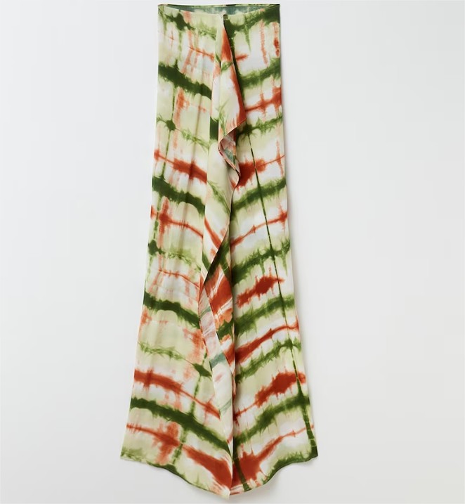 Toallas y pareos de El Corte Inglés que vuelan por su diseño y precio 6 Moncloa Pareo estampado Moncloa