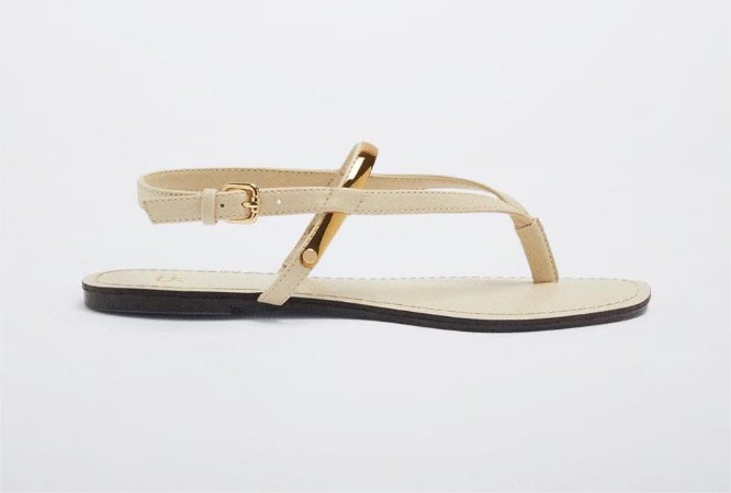 Estas sandalias planas de El Corte Inglés cuestan menos de 40 euros y son ideales 1 Moncloa Sandalias planas de mujer de dedo en blanco el corte ingles