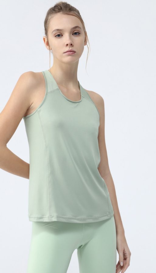 camiseta deportiva tirantes