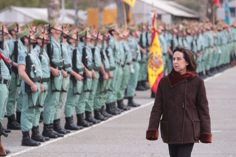 Defensa obligada a retirar el límite de edad para soldados que aspiran a ser suboficiales