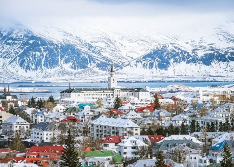 Islandia vota el 29 de agosto si reabre su adhesión a la UE por las amenazas de Trump sobre Groenlandia
