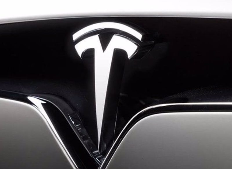TESLA DA FORMA A LA ÚLTIMA LOCURA DE ELON MUSK