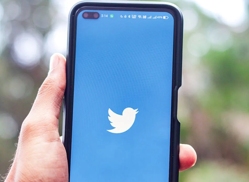 TWITTER TIENE COMPETENCIA