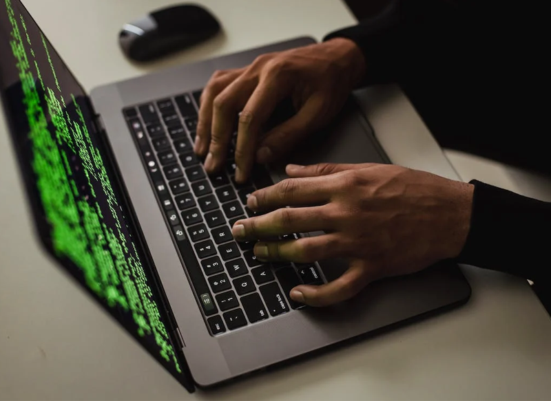 LOS DELINCUENTES TIENEN EL CONTROL DE TU TELÉFONO