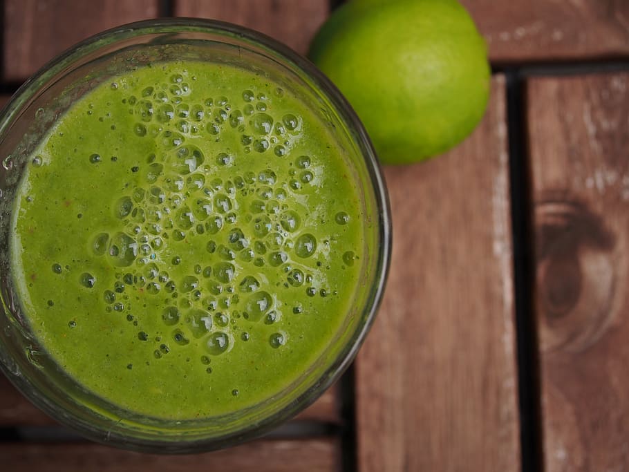 batido verde con fresa