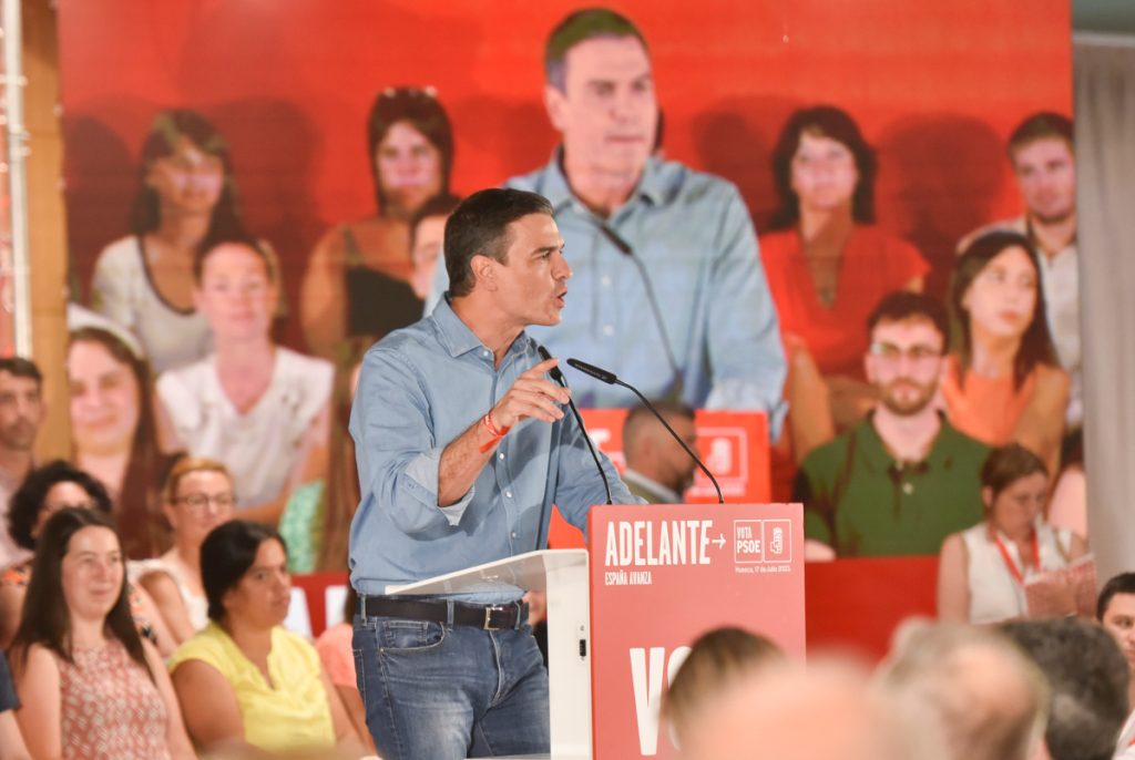 El PSOE veta a MONCLOA.com en la noche electoral 1 Moncloa Pedro Sánchez y la sombra del bloqueo acechan al PSOE y a García-Page