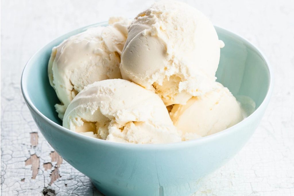 Triunfa con esta tarta de chocolate blanco: receta casera de un postre rompedor 3 Moncloa vainilla Moncloa